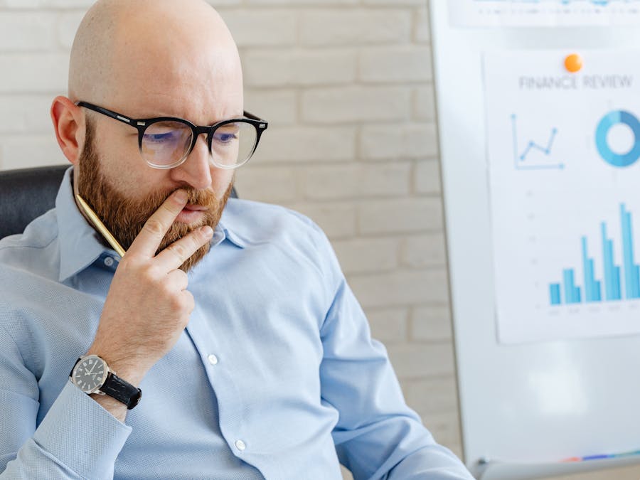 What should beginners know about affiliate marketing?