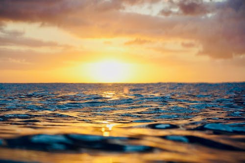 Δωρεάν στοκ φωτογραφιών με δύση του ηλίου, ήλιος, θάλασσα