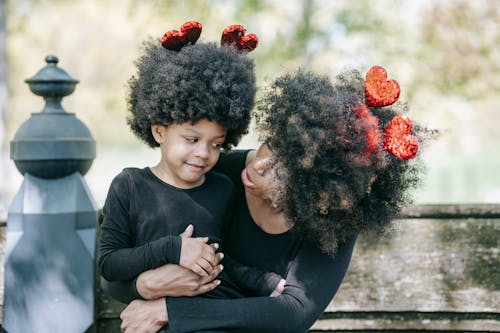 Fotos de stock gratuitas de cabello afro, corazones, enfoque selectivo