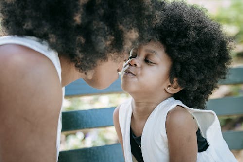 Бесплатное стоковое фото с афро волосы, афроамериканцы, девочка