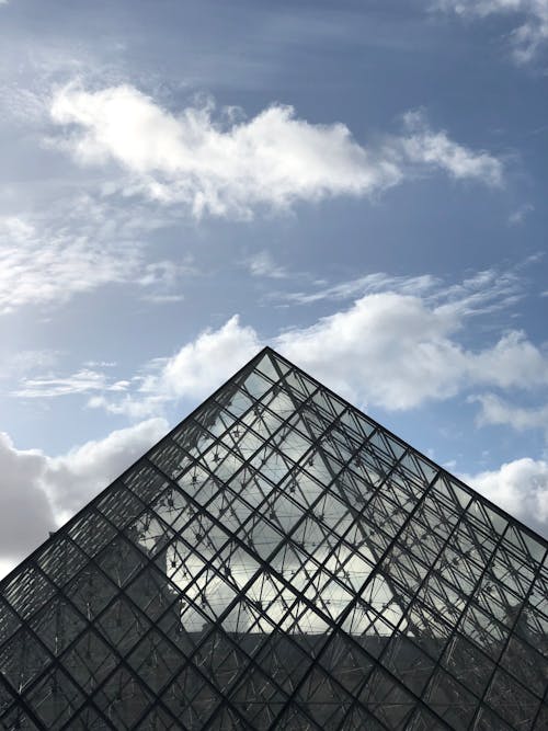Free Louvre Pyramid under Blue Cloudy Sky  Stock Photo