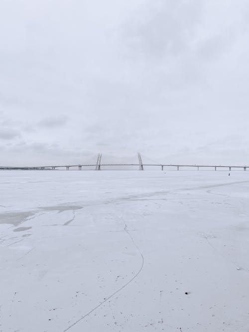 Imagine de stoc gratuită din acoperit de zăpadă, câmp, cer înnorat
