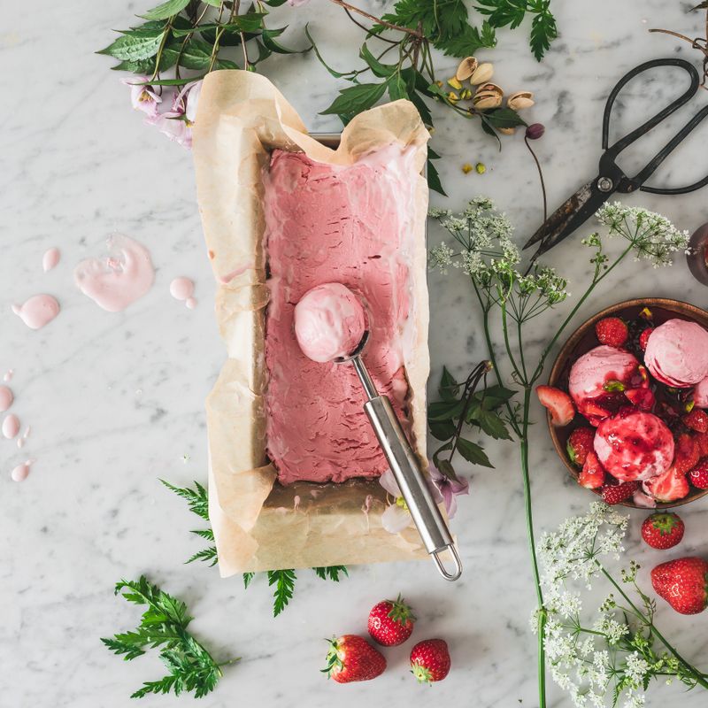 Fresh Strawberry Ice Cream