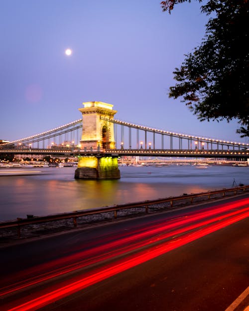 Free Széchenyi Chain Bridge Under Night Sky Stock Photo