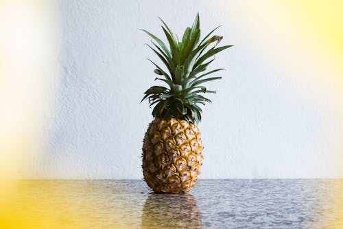 Gratis lagerfoto af ananas, bord, friskhed