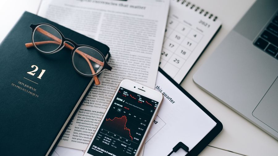Small Budgeting Secrets That Quietly Add Up Over Time