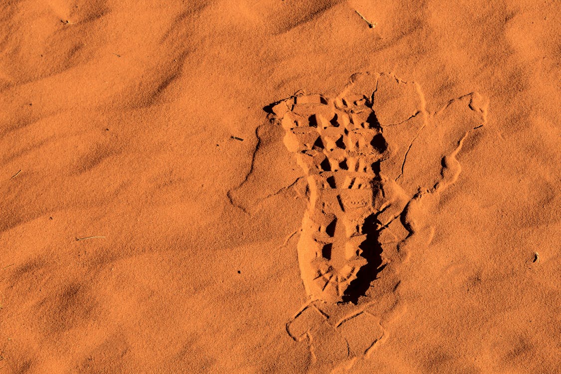 Foto Dell'impronta Destra Sulla Sabbia