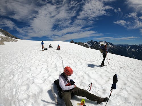 Gratis Fotos de stock gratuitas de alpinistas, aventureros, cubierto de nieve Foto de stock
