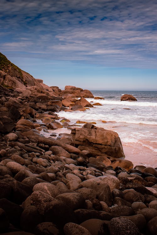Základová fotografie zdarma na téma kameny, pláž, pobřeží