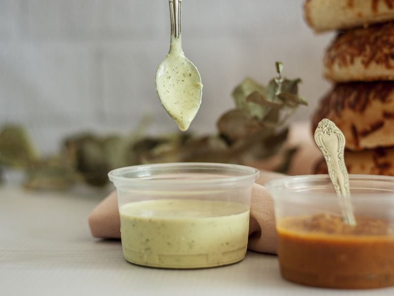 garlic yogurt white sauce