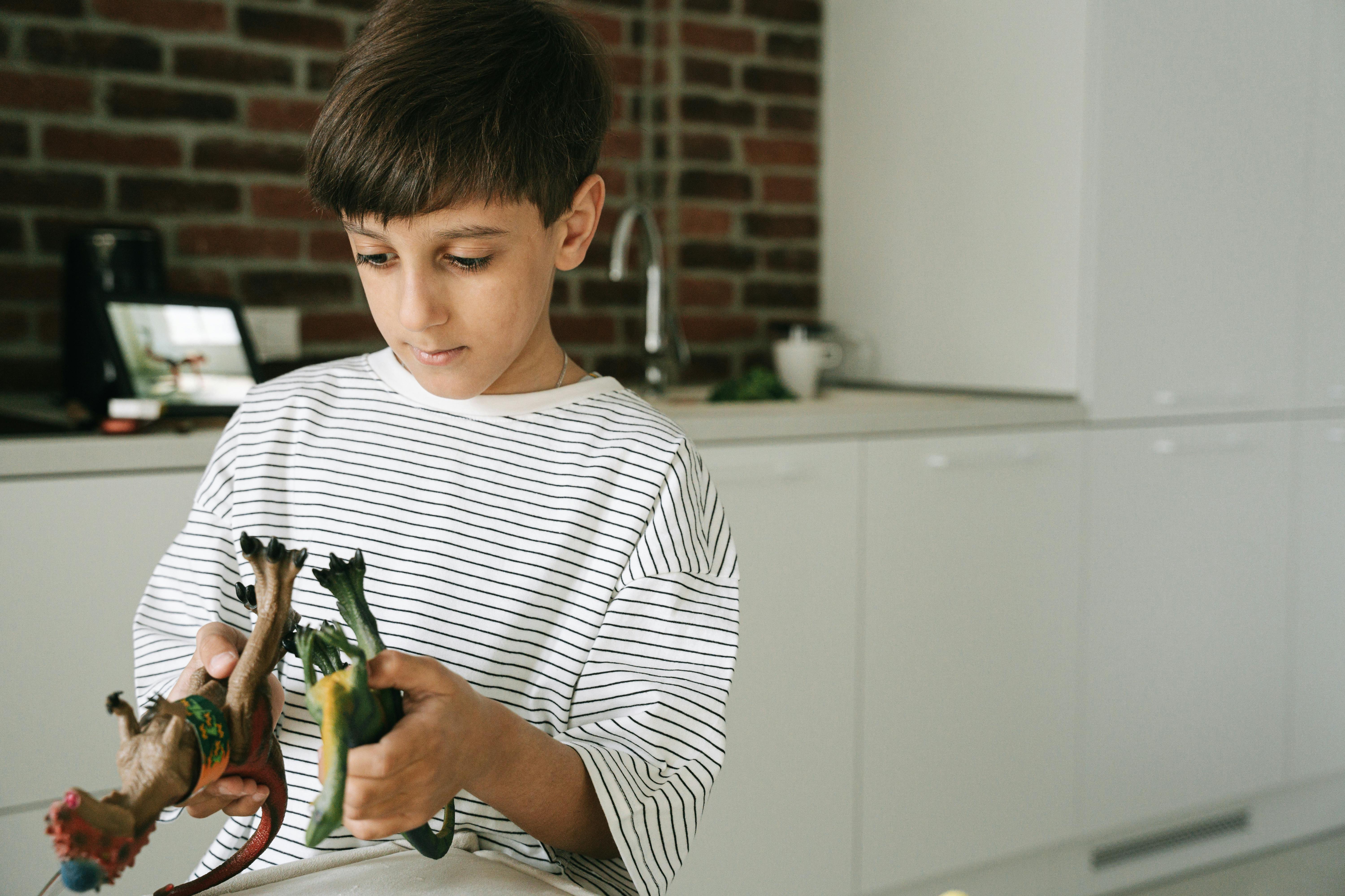The Dinosaur Parenting Secret That Could Change Everything We Know About the Mesozoic — Photo by Ivan S on Pexels