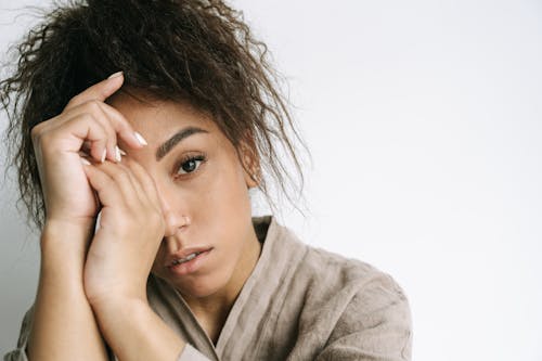 Ilmainen kuvapankkikuva tunnisteilla afroamerikkalaiset naiset, kiharat hiukset, lähikuva