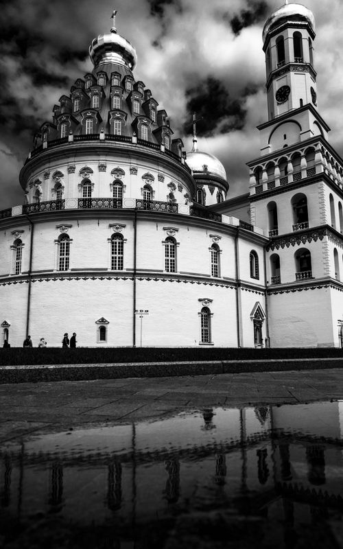 Free Striking black and white architectural shot of New Jerusalem Monastery in Istra, Russia. Stock Photo