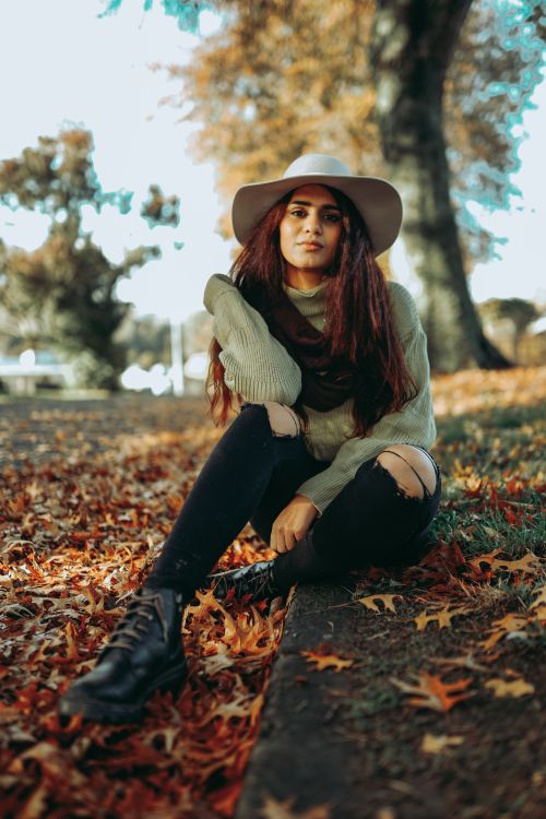 Eucalyptus slouchy knit sweater with ripped skinny jeans