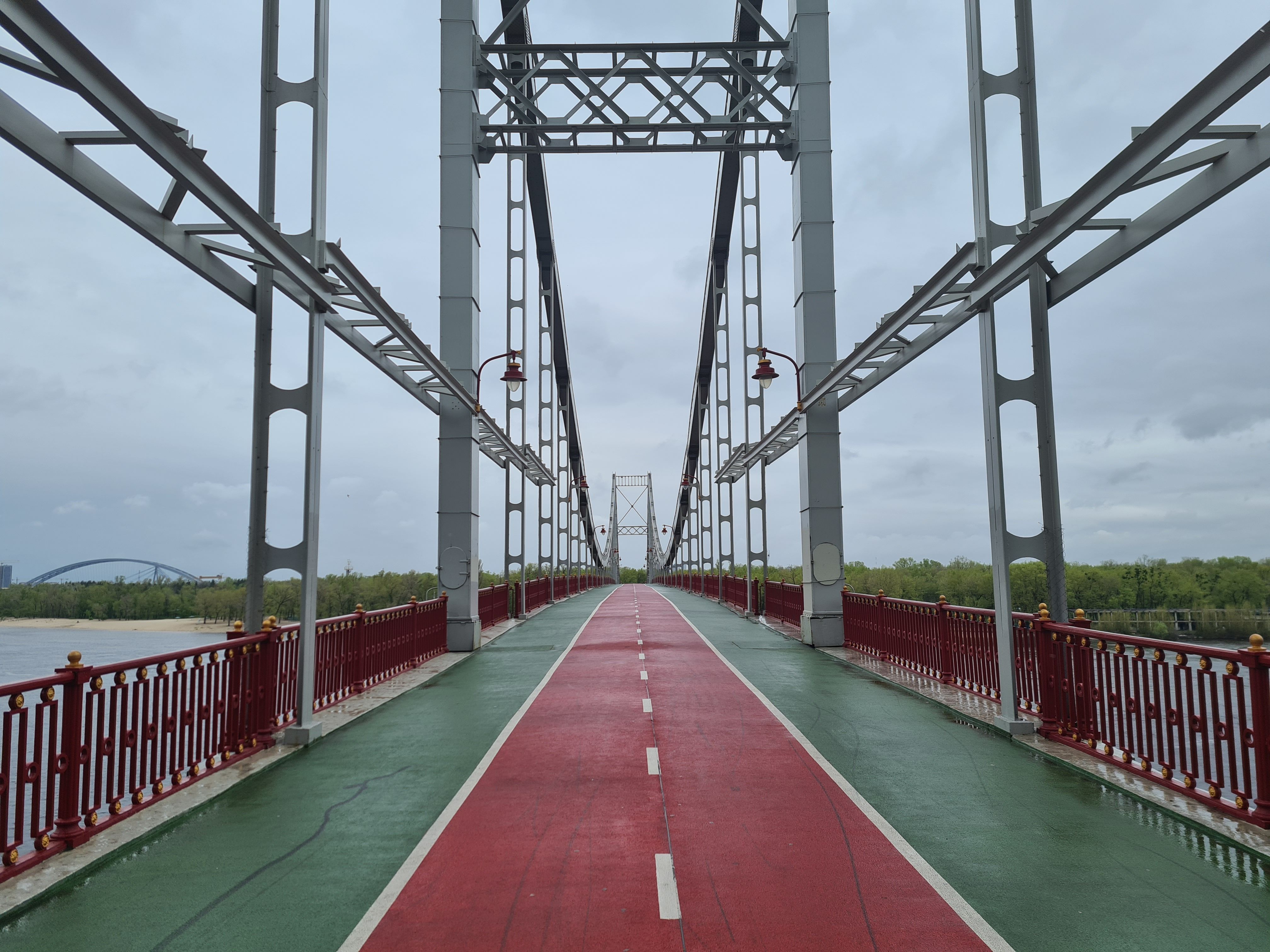 Road on Bridge · Free Stock Photo