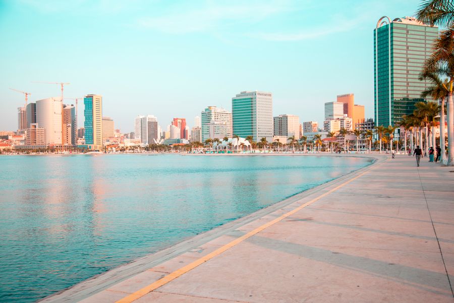 Malecón de Luanda, skyline moderno