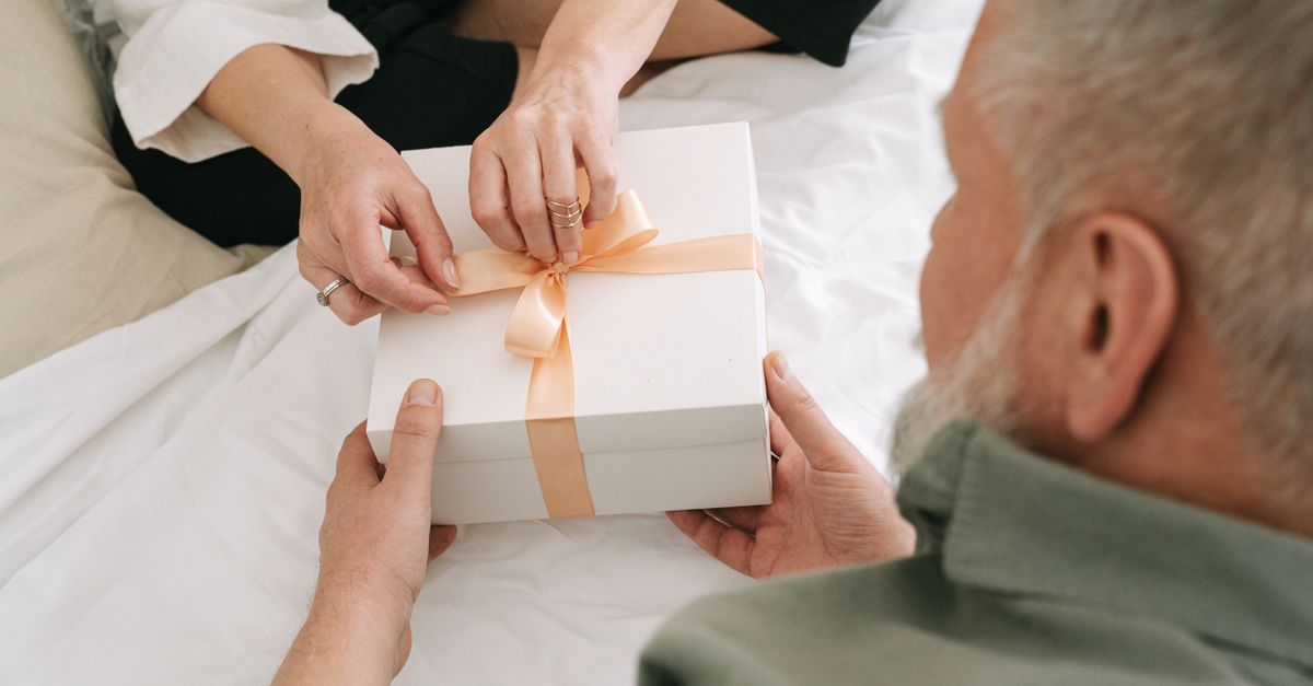 Comment choisir un cadeau personnalisé pour un papa unique