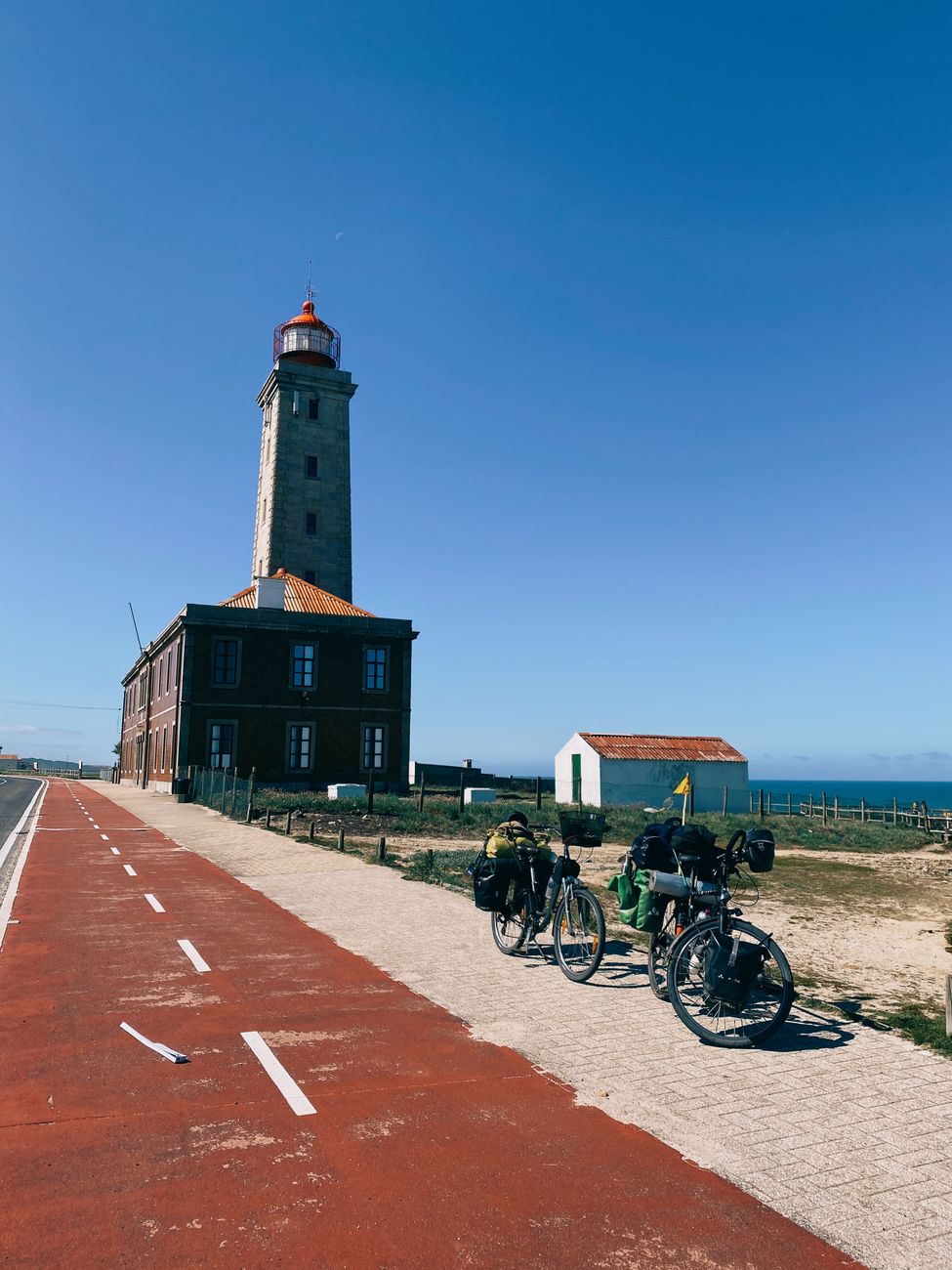 Itinéraire vélo Camargue-Catalogne sur 7 jours : lagunes, train + vélo et gîtes ruraux - illustration