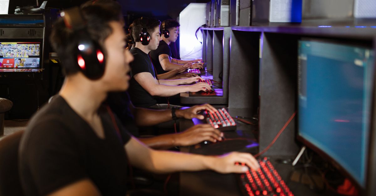 Men Playing Computer Games · Free Stock Photo