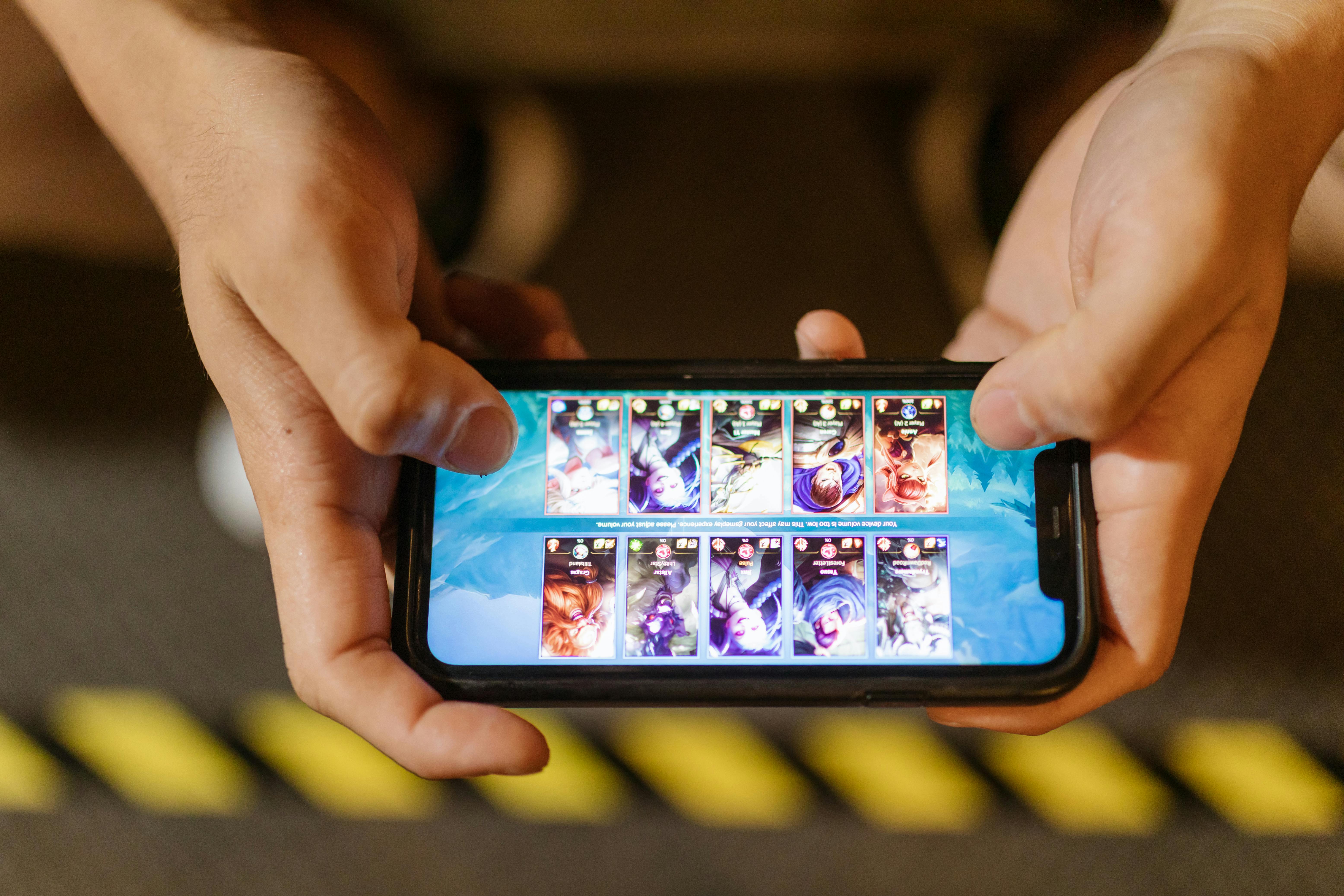 125,665 Mobile Game Stock Photos, High-Res Pictures, and Images - Getty  Images