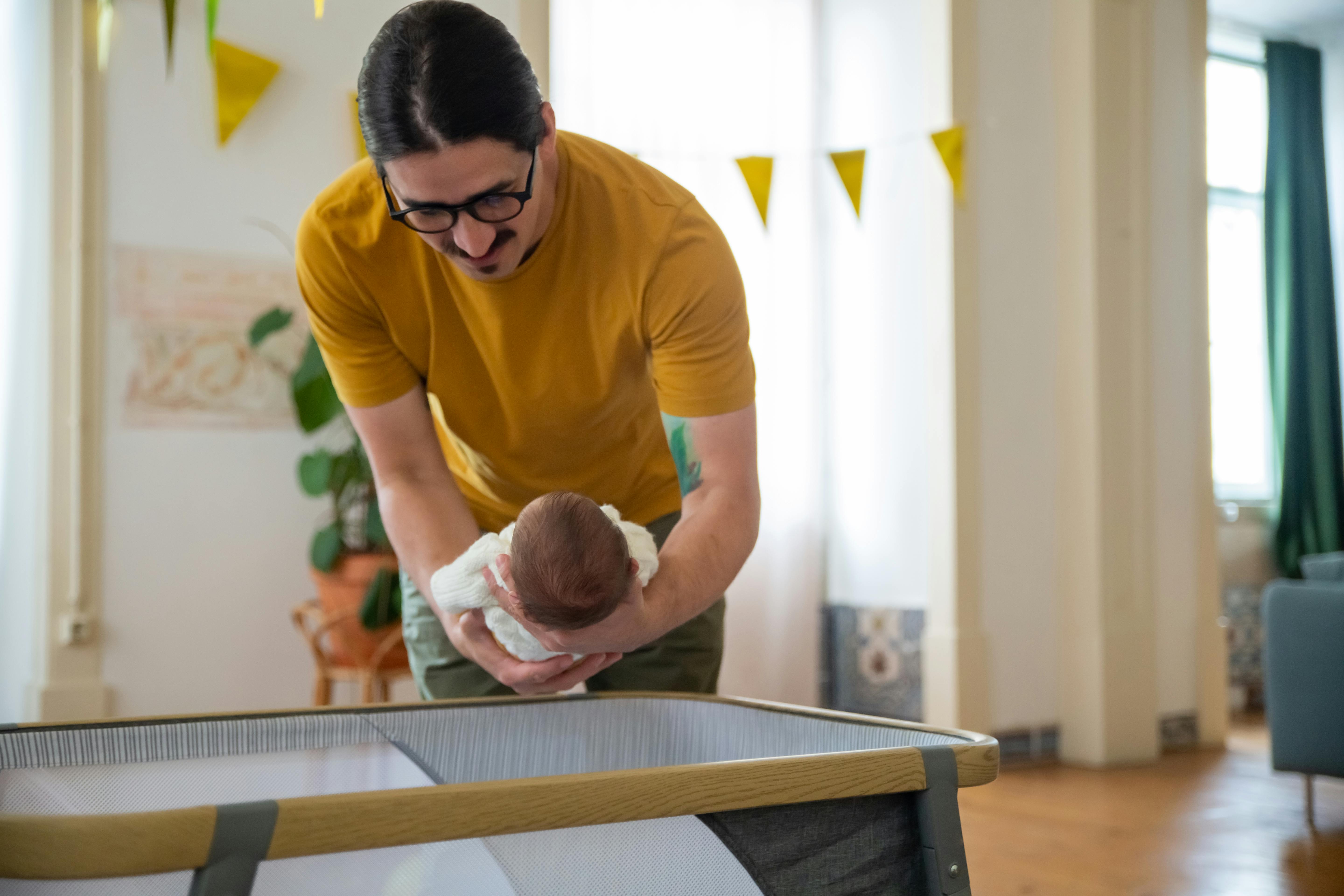 Sollte Erziehungsurlaub für Väter in Deutschland verpflichtend werden?