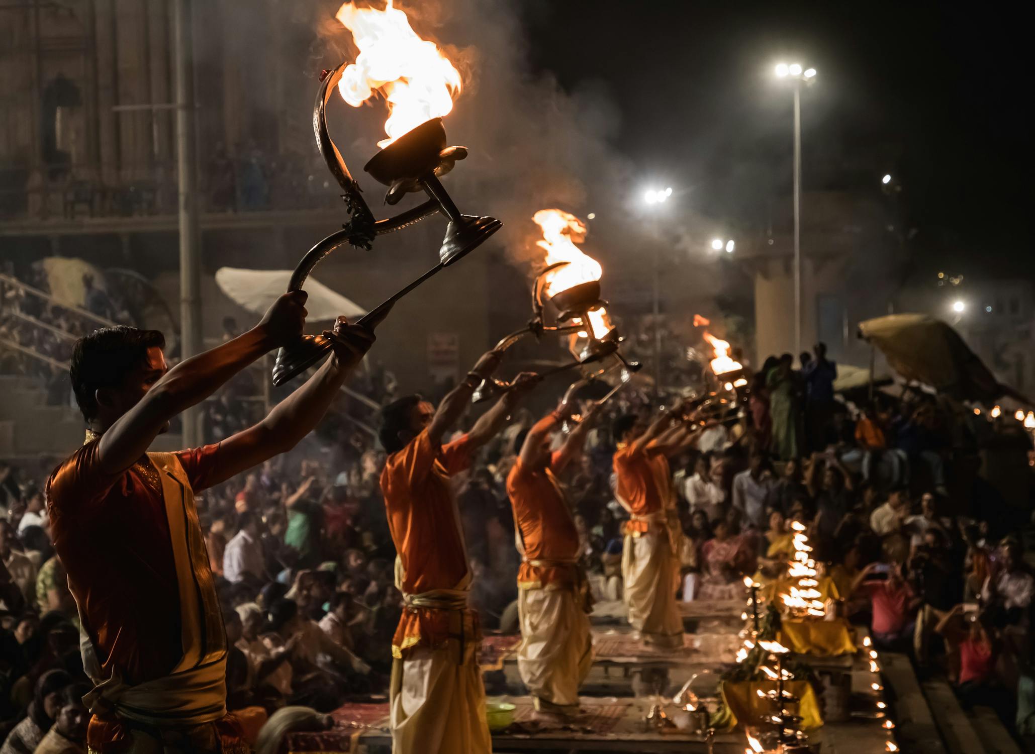 <b>Image 6.1 : Ganga Arti, Varanasi</b>