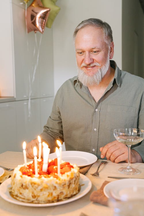 Foto profissional grátis de alegre, aniversário, balas