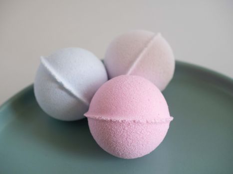Lush Bath Bombs Gift Set — gift idea