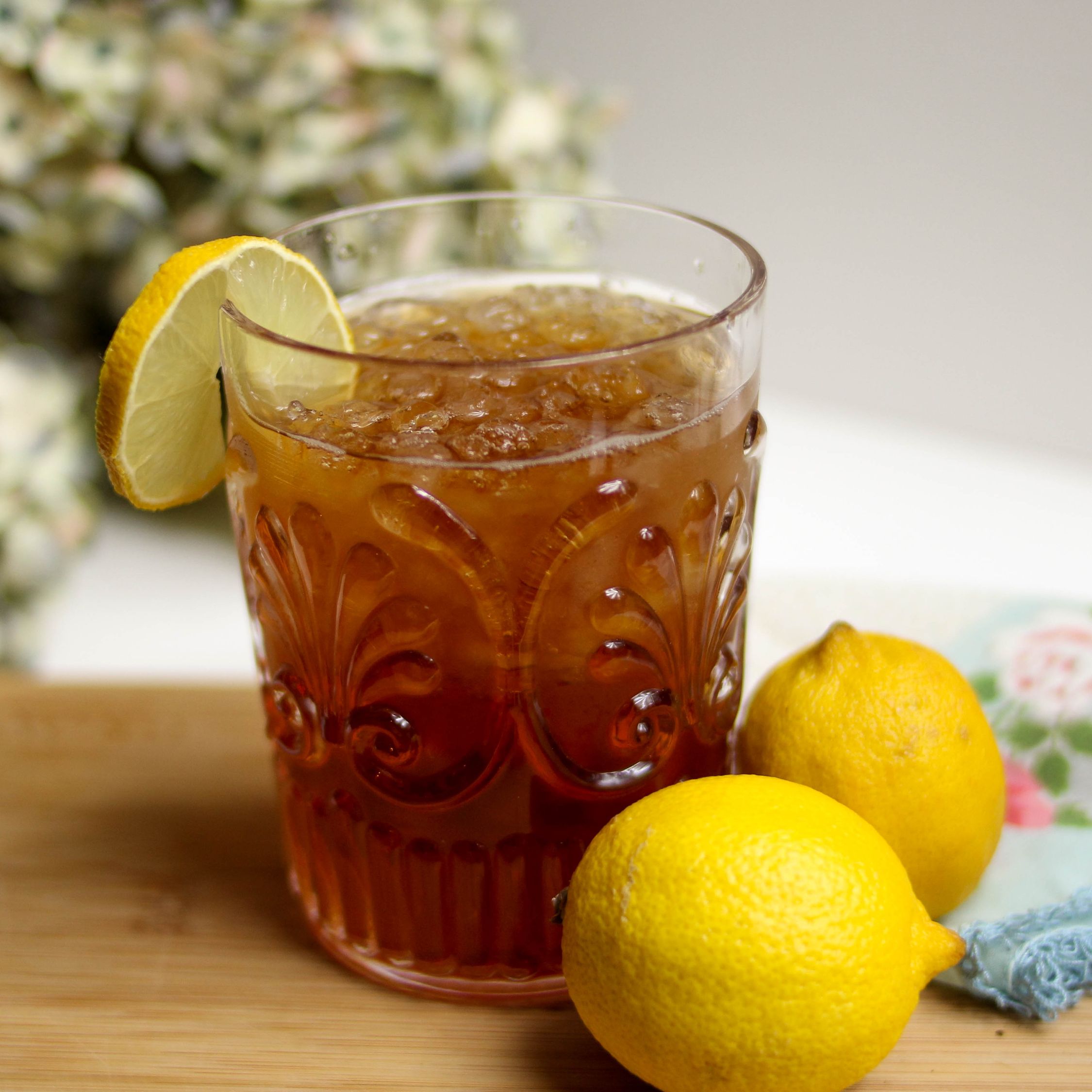Lemon Iced Tea With Lemon Fruits Free Stock Photo lemon-iced-tea-with-lemon-fruits-free-stock-photo