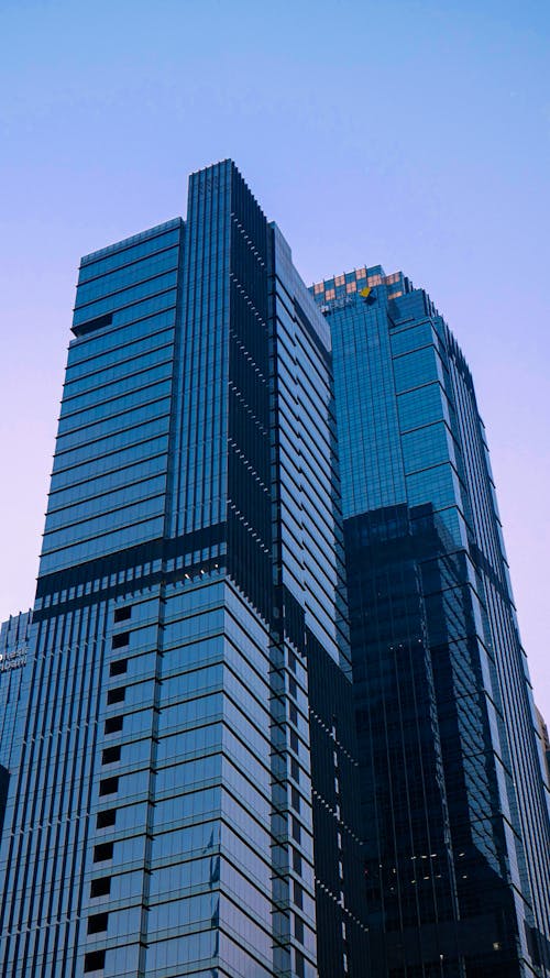 Gratis stockfoto met blauwe lucht, flat, gebouw