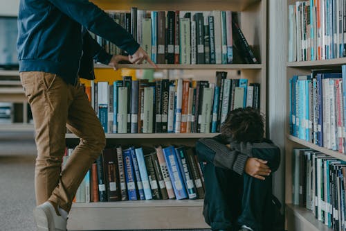 Gratis arkivbilde med barn, bibliotek, bøker