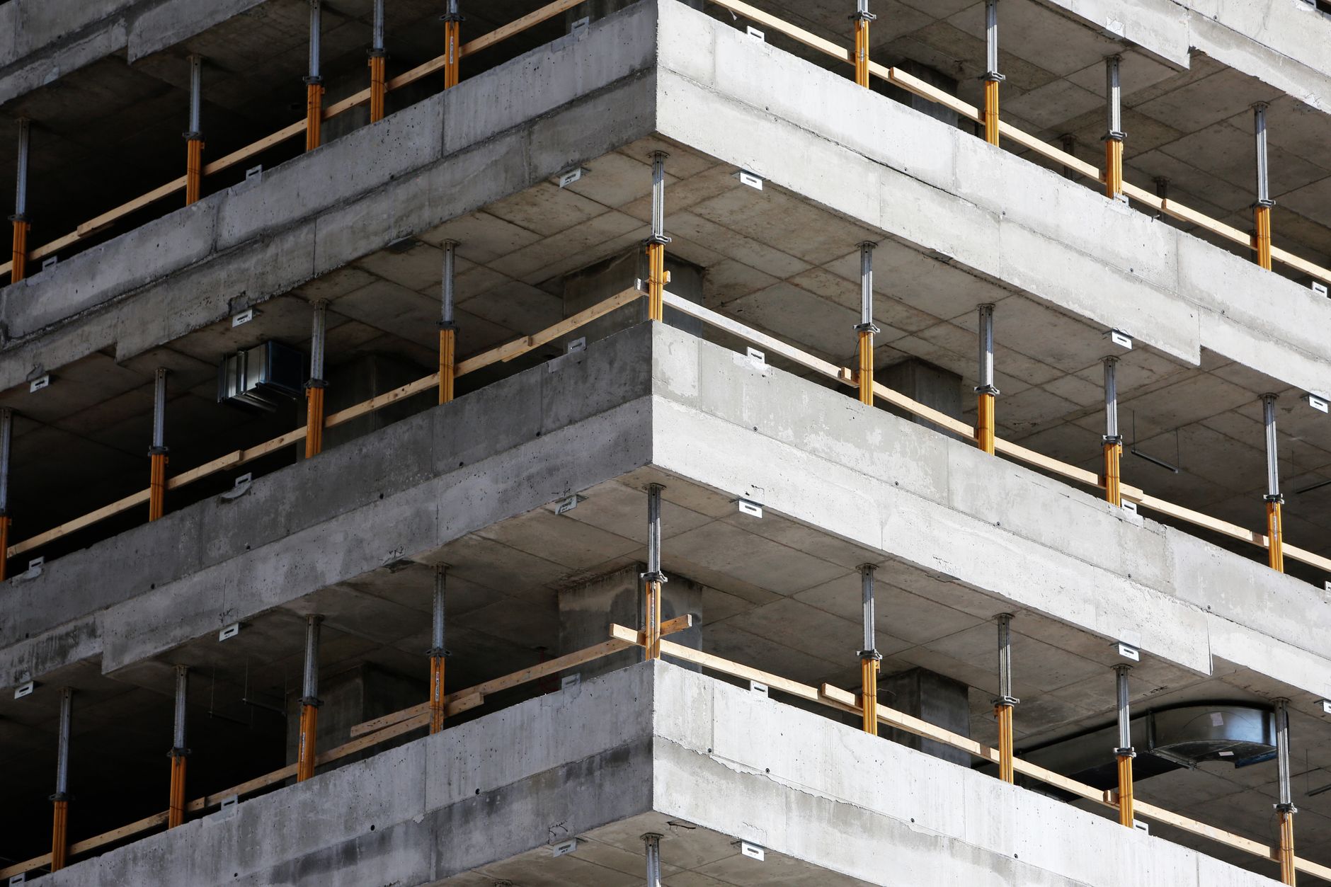 How to Choose the Right Roofer for Your Project