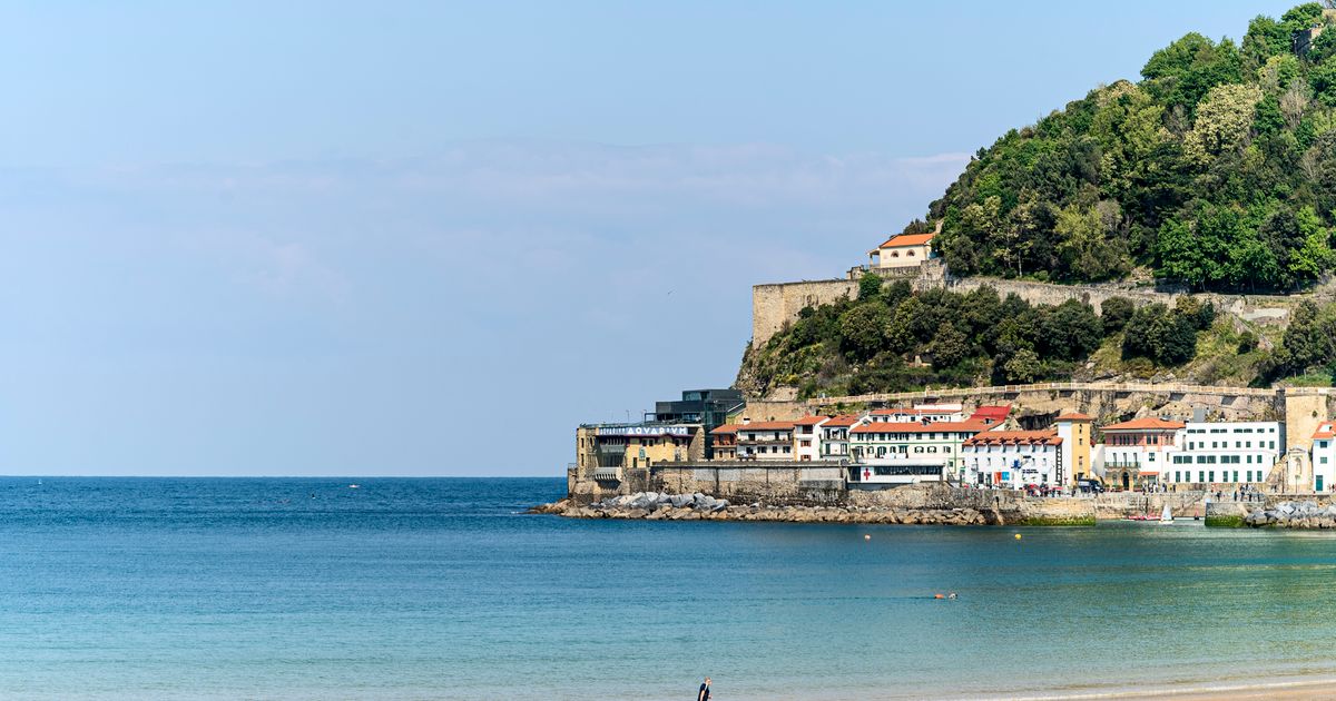 Couverture : Investing in Biarritz property