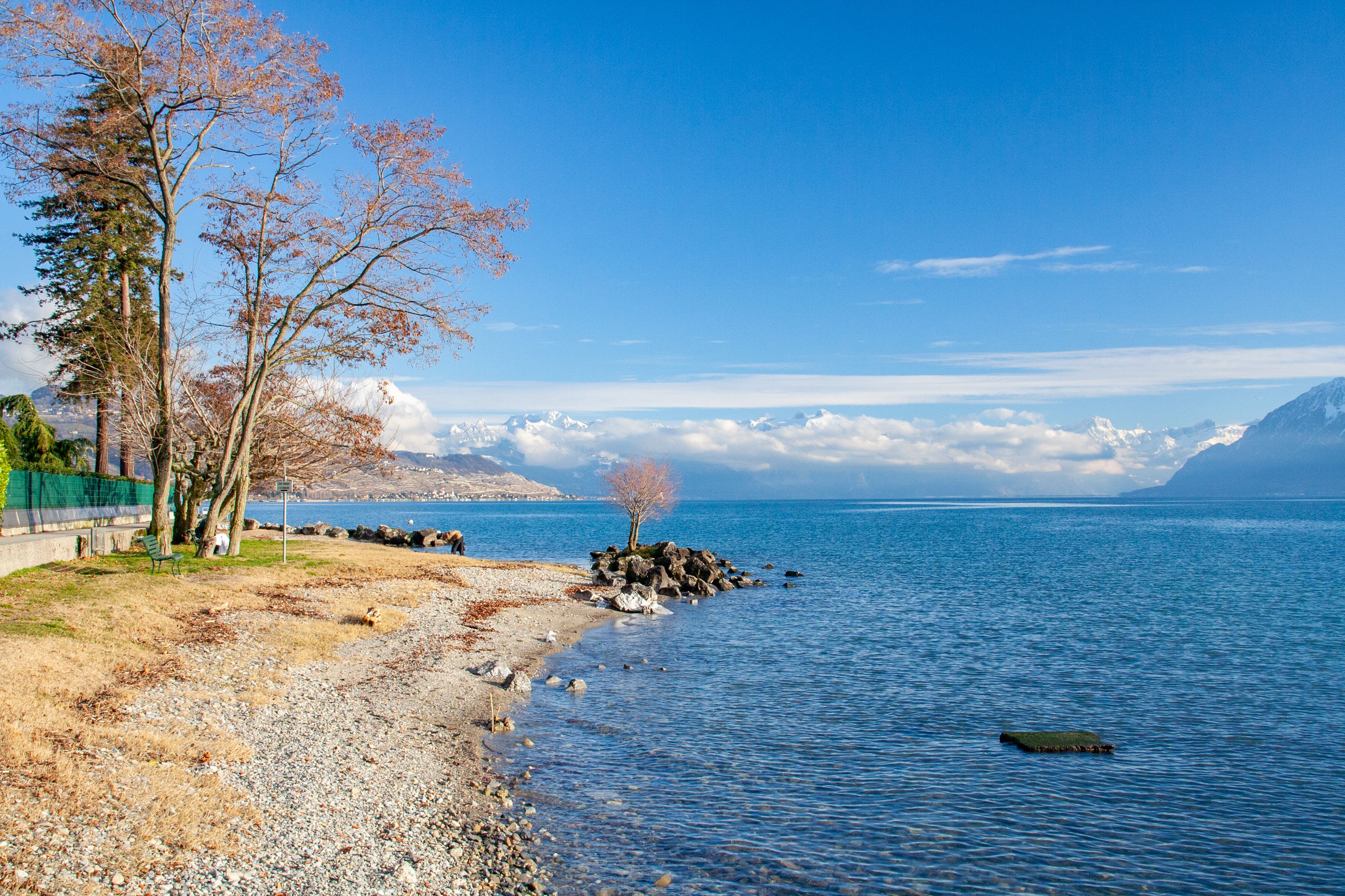 Geneva Spring Packing List: What to Pack for March, April and May