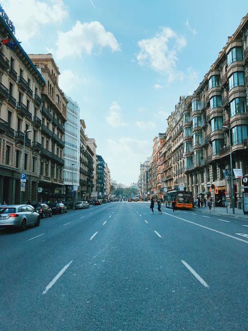Vivir en Gràcia: lo que enamora en el anuncio y te puede arruinar el descanso