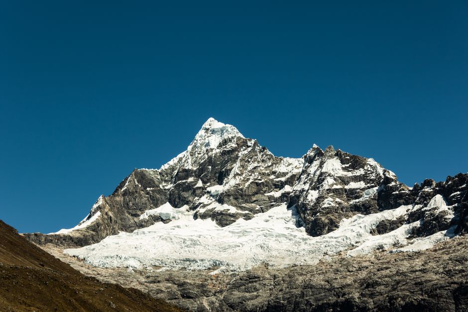 Stunning Quelccaya Ice Cap Expedition Full Day Scenic Glacier Tour Review 2026 - Breathtaking view of snow-covered peaks in the Andes, Pasco, Peru.