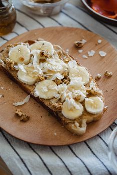 Toasted Coconut Nut Butter & Popped Grains Crisp Toasted Coconut Protein Bar