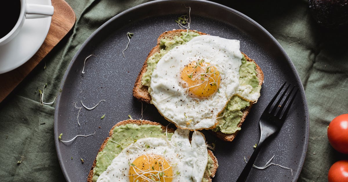 How to make over hard fried eggs