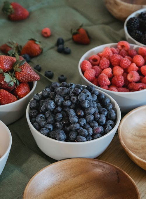 Gratis stockfoto met aardbeien, blauwe bessen, eten Stockfoto