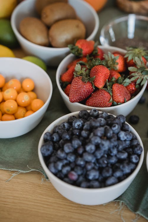 Kostenloses Stock Foto zu ausgewogene ernährung, blaubeeren, erdbeeren