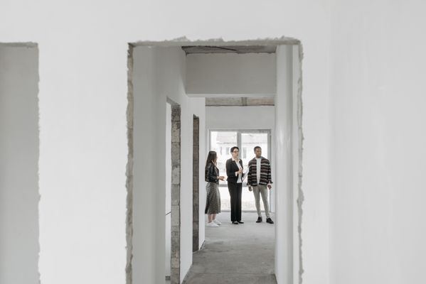 Portrait of an investment advisor for foreign buyers