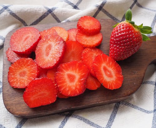 Free Kostenloses Stock Foto zu erdbeer-cocktail, erdbeere, erdbeeren Stock Photo