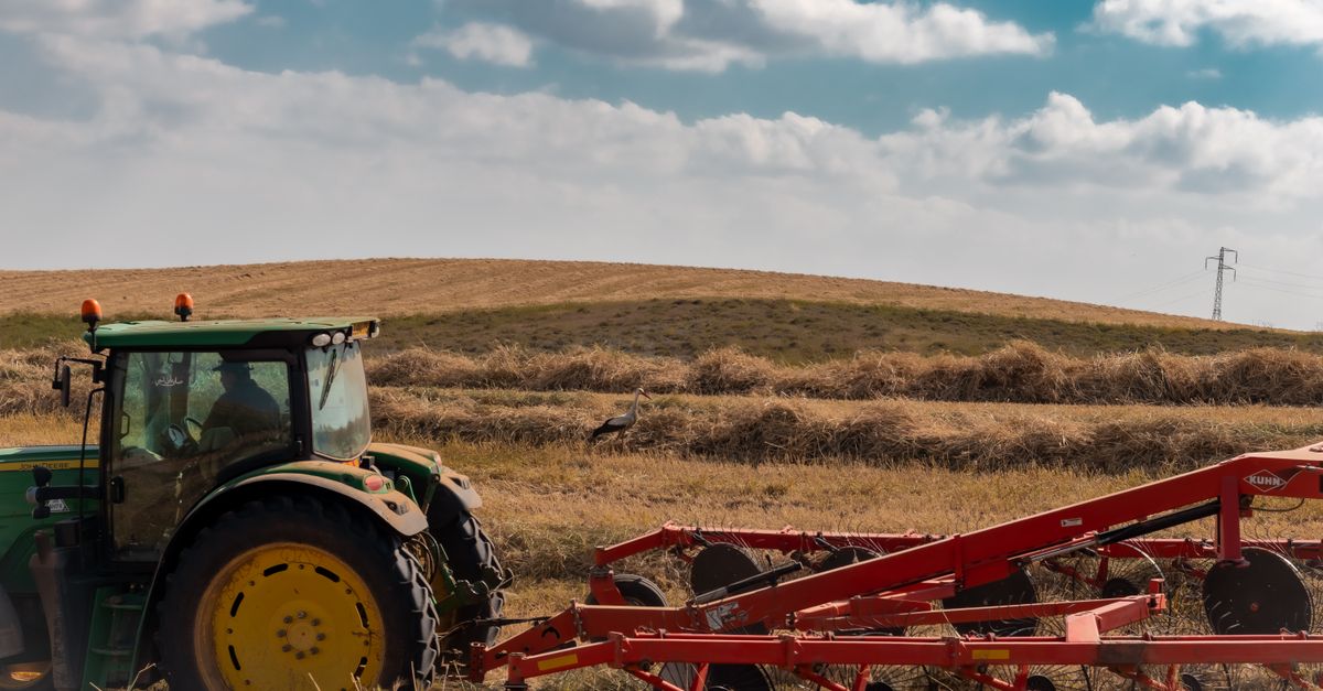 Les Meilleures Pratiques pour Entretenir les Pièces Détachées de Tracteur