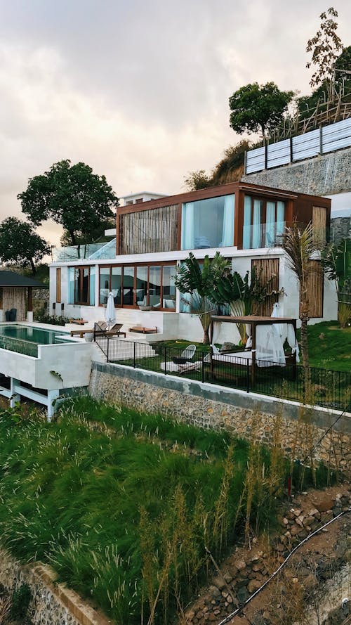 A Modern Villa with Pool
