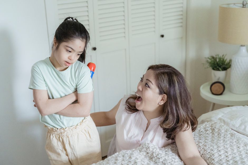 Mengelola Emosi Saat Mendidik Anak PAUD: Kunci Pengasuhan Efektif