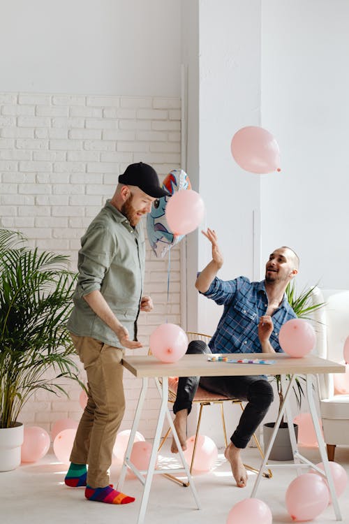 Foto profissional grátis de aniversário, balões, balões cor de rosa