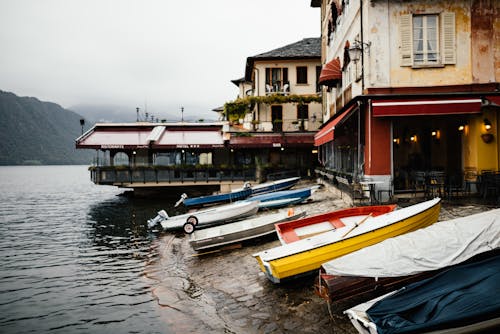  Boats Docked Near Concrete Building