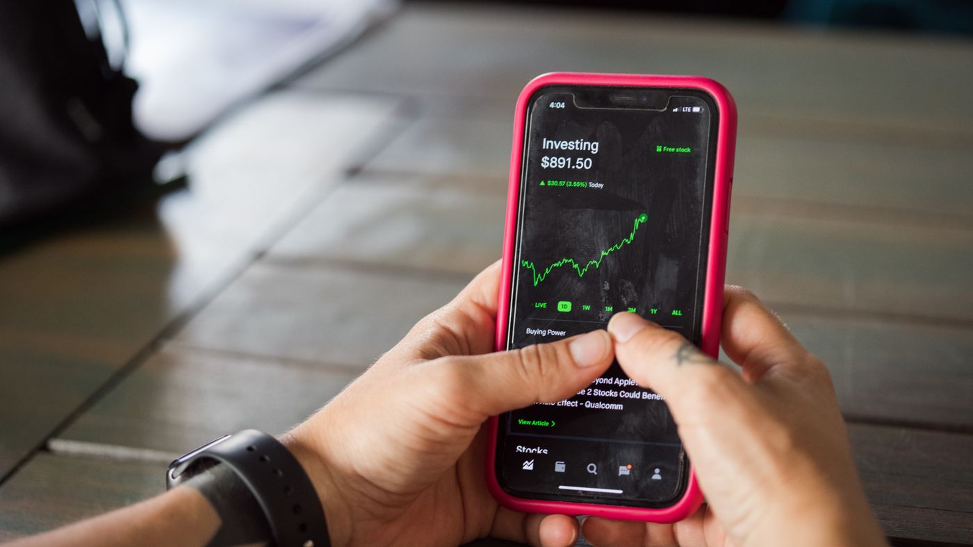 My 2-year experience with the Robinhood app: fees, ease, and one thing I'd do differently