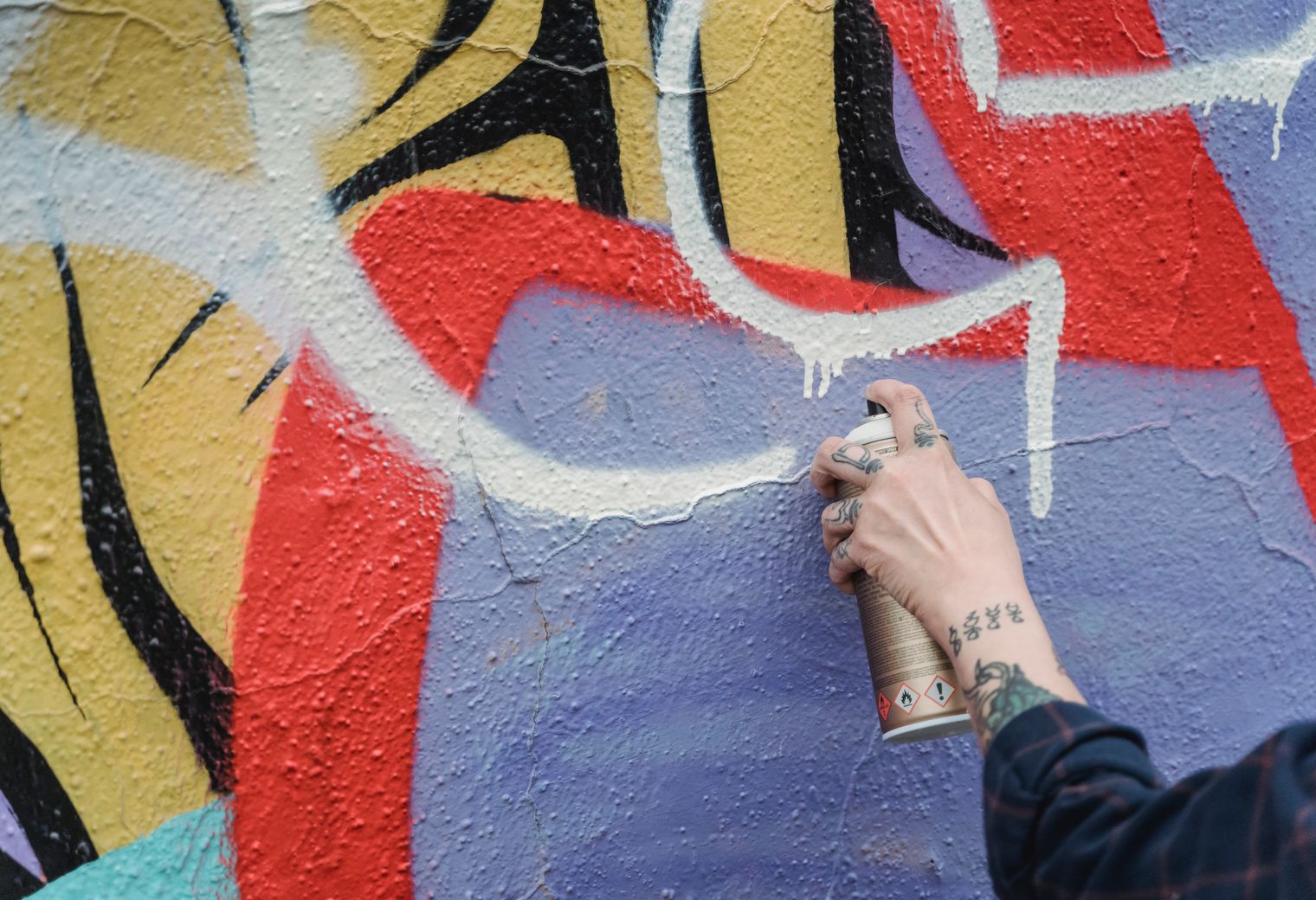 Plastering and Skimming in Blackheath — a freshly painted, spotless finish