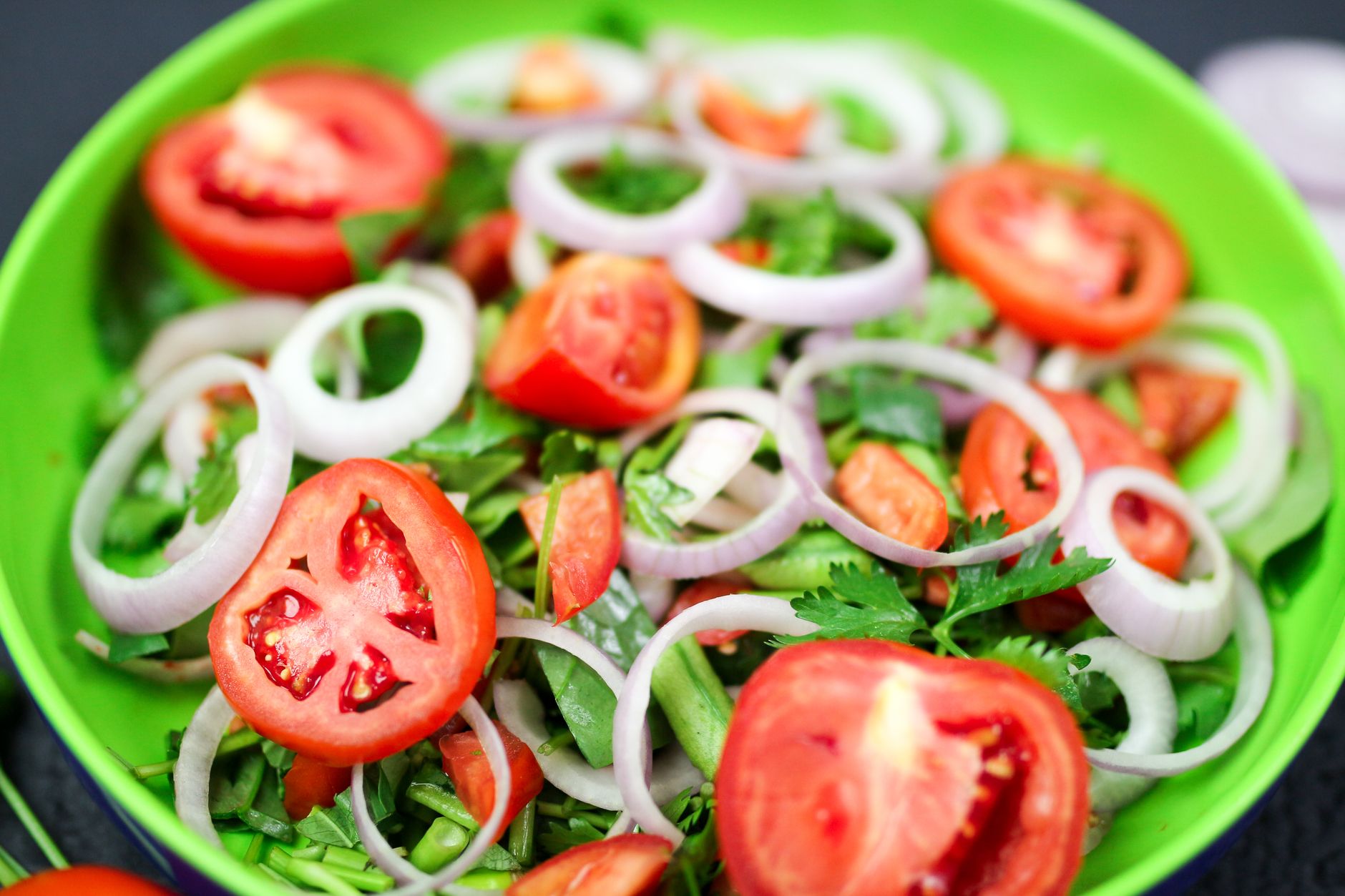Quick Tomato & Red Onion Salad